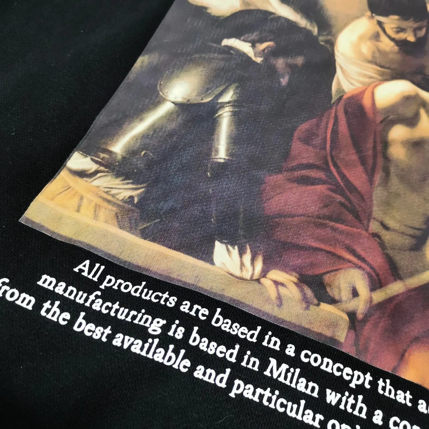Additional details - 22SS approved version OFFWHITE (OW) Killing and being killed, punishment and sanctity Caravaggio oil painting pure cotton color religious unisex autumn and winter pure cotton hoodie sweatshirt OW perfectly integrates classical literature and street culture to pay tribute to VA20SS. Baroqueism, Caravaggio's classic oil painting series, literary street temperament, and 19FW Monet oil paintings. This is also a replacement for Monet. There is a minimalist plain logo on the chest, and a large digital oil painting print on the back with Kornit digital direct inkjet printing. The picture is clear and the stripes transition is smooth. It has a strong religious color, a Vintage style in line with the tone of the Renaissance, and an ultra-clear texture. The fabric is made of 480g combed cotton terry fabric, which has a full drape. Warm and comfortable!  Color: Black Size: XS-L P:390